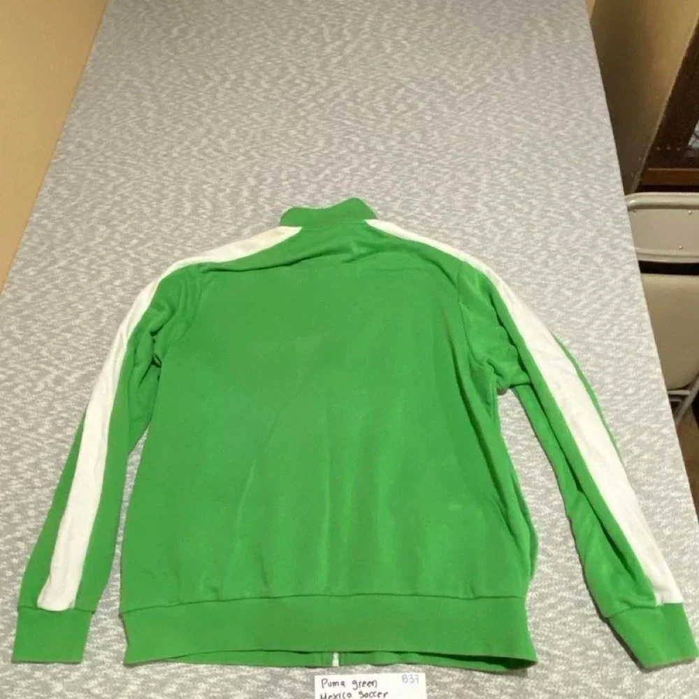 Puma Mexico green track jacket full zip  stripes on sleeves men XL. SKU-B37